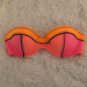 Bathing suit top, never worn